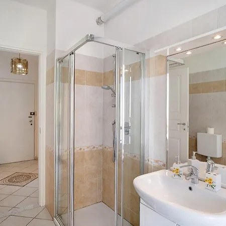 Mari_ Fior Apartment Sanremo