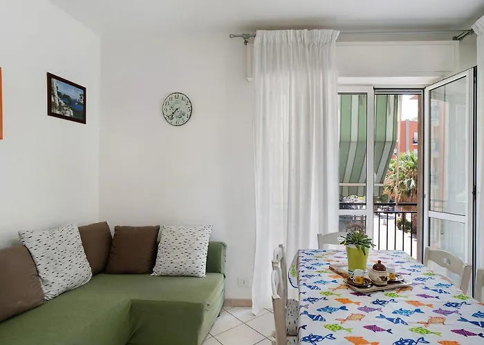 Mari_ Fior Apartment *