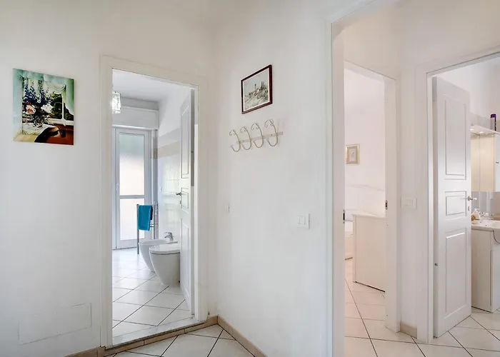 Mari_ Fior Apartment *